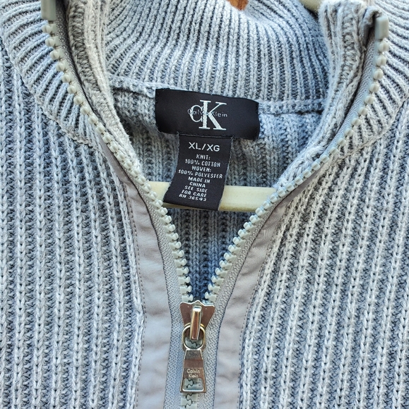 Calvin Klein cardigan sweater - Picture 3 of 5